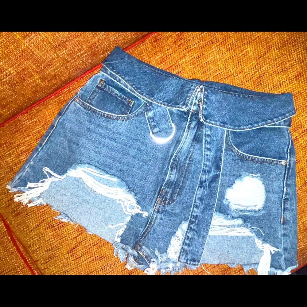 ForEver21 Cut off shorts